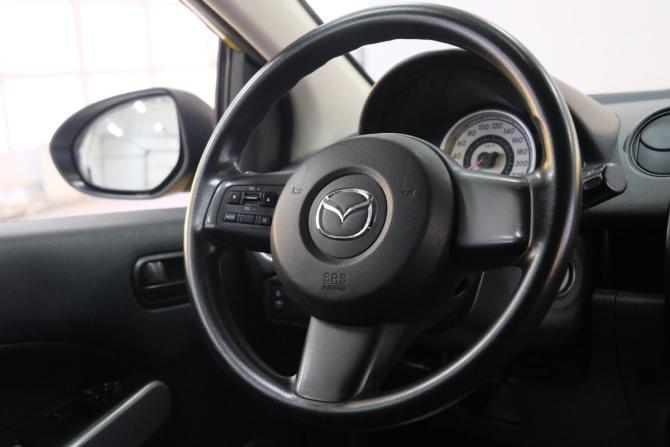Mazda 2 II (DE) с пробегом 2008 года, цена 859 000 рублей, 90000 км, хэтчбек, Автокод Объявления