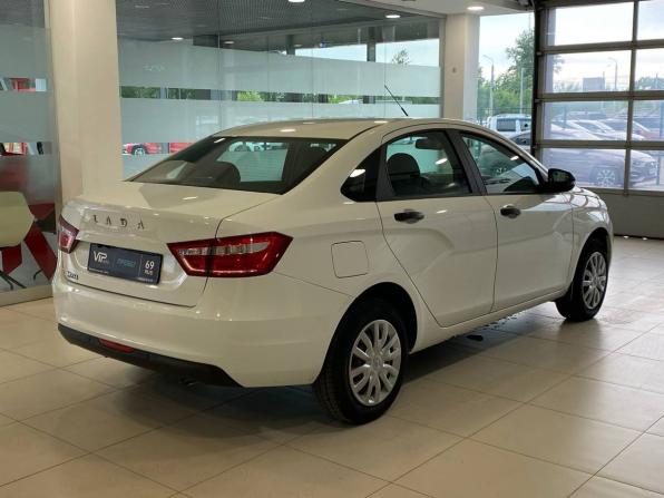 Lada (ВАЗ) Vesta I с пробегом 2018 года, цена 957 000 рублей, 52446 км, седан, Автокод Объявления