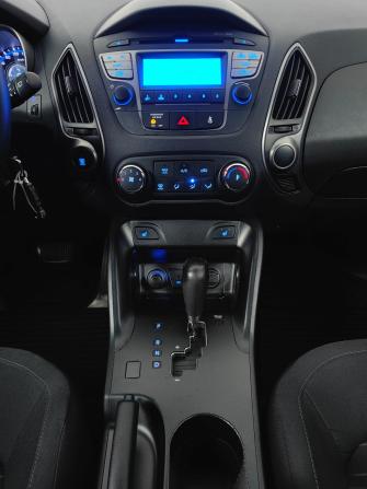 Hyundai ix35 I Рестайлинг с пробегом 2015 года, цена 1 353 000 рублей, 173938 км, внедорожник, Автокод Объявления