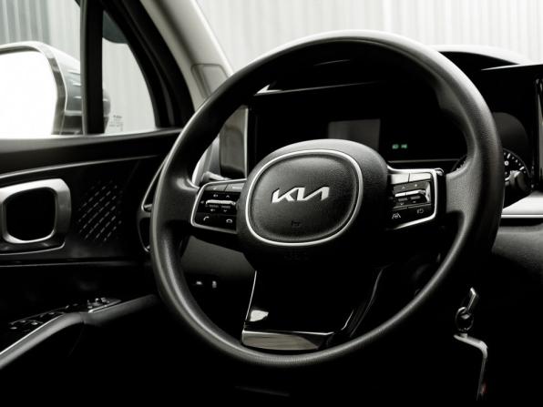 Kia Sorento IV с пробегом 2022 года, цена 3 250 000 рублей, 117529 км, внедорожник, Автокод Объявления