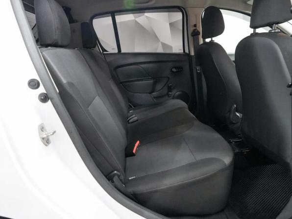 Renault Sandero II с пробегом 2017 года, цена 870 000 рублей, 166175 км, хэтчбек, Автокод Объявления