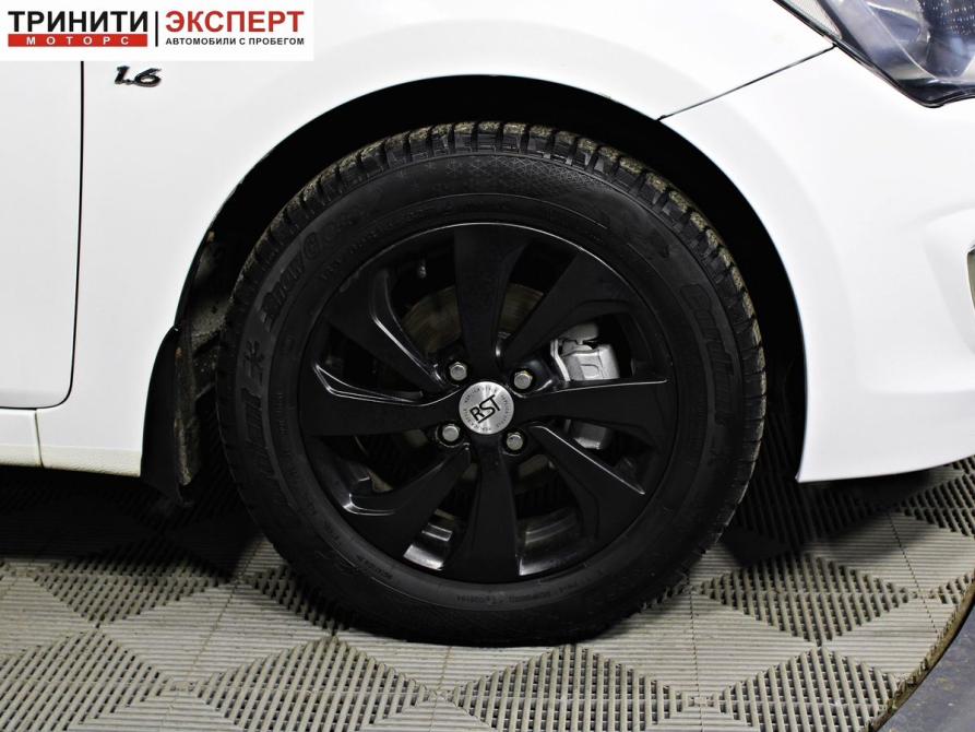 Hyundai Solaris I Рестайлинг Белгород  - изображение 16