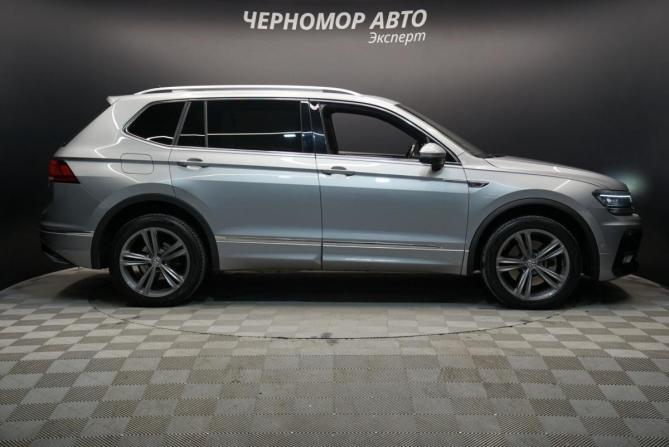 Volkswagen Tiguan II Рестайлинг с пробегом 2020 года, цена 3 100 000 рублей, 82000 км, внедорожник, Автокод Объявления