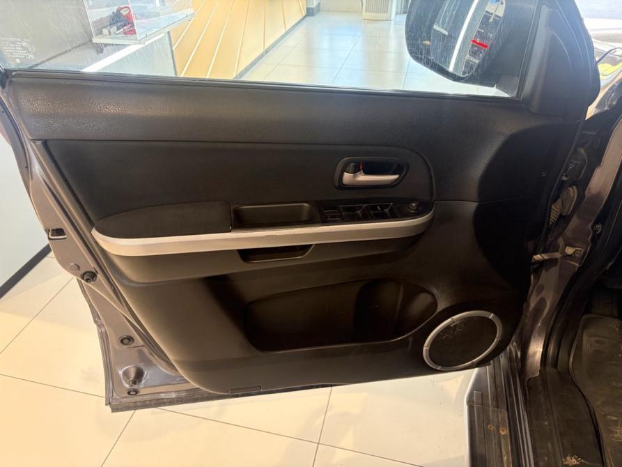 Suzuki Grand Vitara II Рестайлинг 2 Екатеринбург  - изображение 8