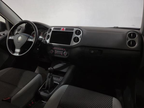 Volkswagen Tiguan I с пробегом 2010 года, цена 930 000 рублей, 219200 км, внедорожник, Автокод Объявления