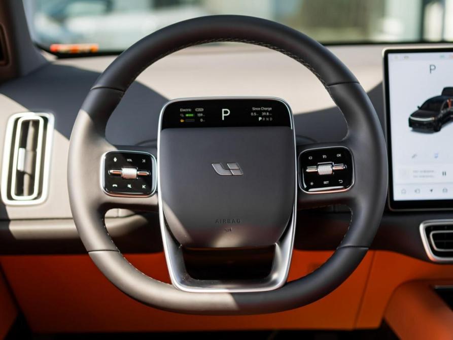 Li Auto (Lixiang) L6 Сочи  - изображение 12