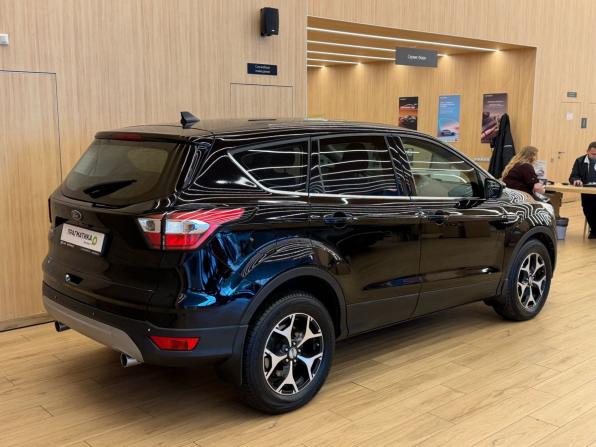 Ford Kuga II Рестайлинг с пробегом 2017 года, цена 1 590 000 рублей, 124000 км, внедорожник, Автокод Объявления
