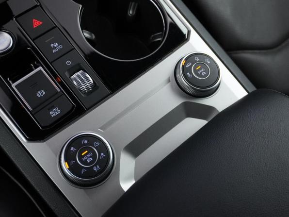 Volkswagen Touareg III с пробегом 2023 года, цена 8 149 077 рублей, 65123 км, внедорожник, Автокод Объявления