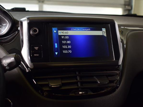 Peugeot 208 I с пробегом 2013 года, цена 585 995 рублей, 133969 км, хэтчбек, Автокод Объявления
