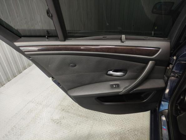 BMW 5 серии V (E60/E61) Рестайлинг с пробегом 2007 года, цена 1 055 000 рублей, 235607 км, седан, Автокод Объявления