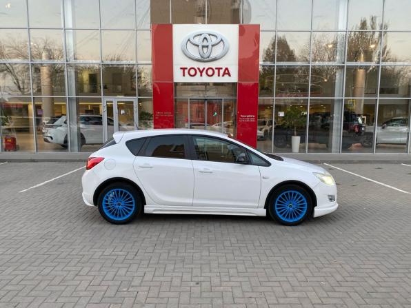 Opel Astra J с пробегом 2011 года, цена 570 000 рублей, 265425 км, хэтчбек, Автокод Объявления