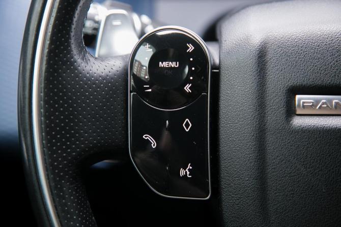 Land Rover Range Rover Velar I с пробегом 2017 года, цена 3 440 000 рублей, 104000 км, внедорожник, Автокод Объявления