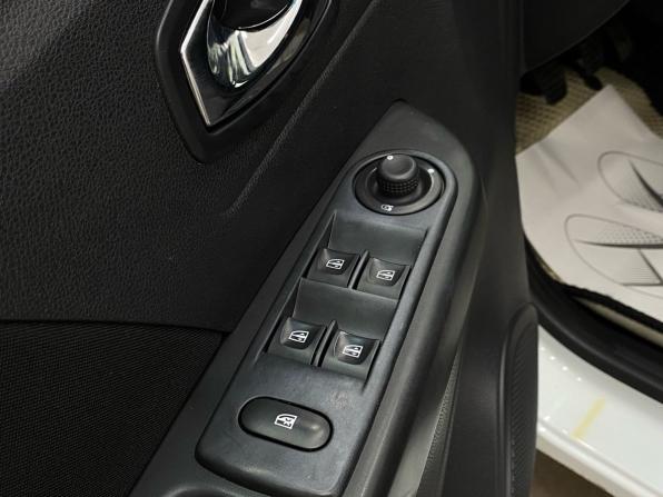 Renault Kaptur I с пробегом 2019 года, цена 1 320 000 рублей, 160305 км, внедорожник, Автокод Объявления