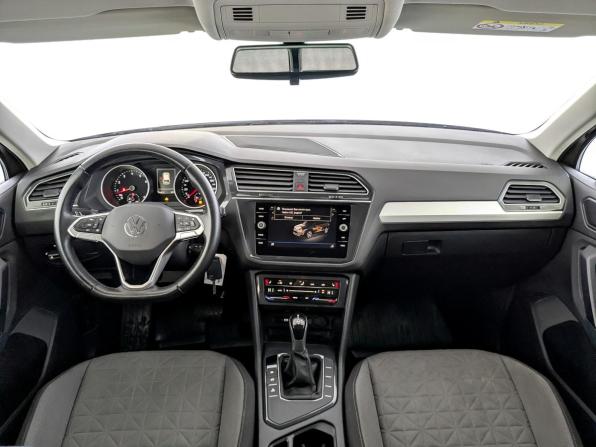 Volkswagen Tiguan II Рестайлинг с пробегом 2021 года, цена 2 110 000 рублей, 146811 км, внедорожник, Автокод Объявления