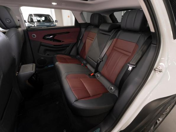 Land Rover Range Rover Evoque II Рестайлинг с пробегом 2025 года, цена 5 700 000 рублей, 50 км, внедорожник, Автокод Объявления