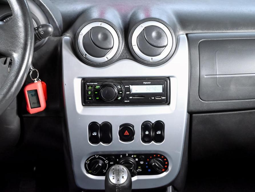 Renault Sandero I Екатеринбург  - изображение 12