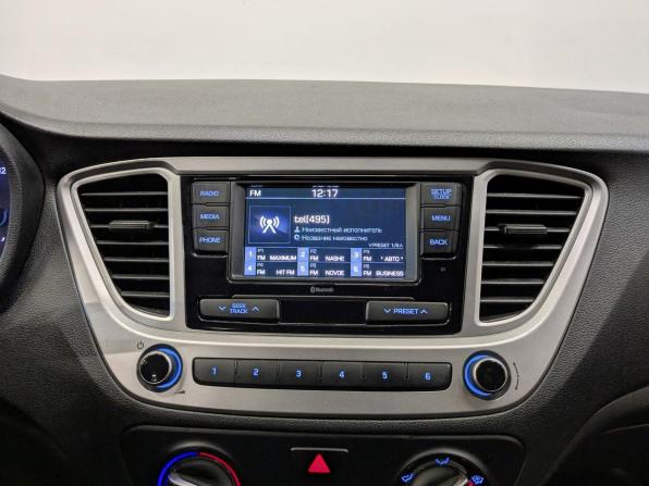 Hyundai Solaris II с пробегом 2019 года, цена 1 030 000 рублей, 141460 км, седан, Автокод Объявления
