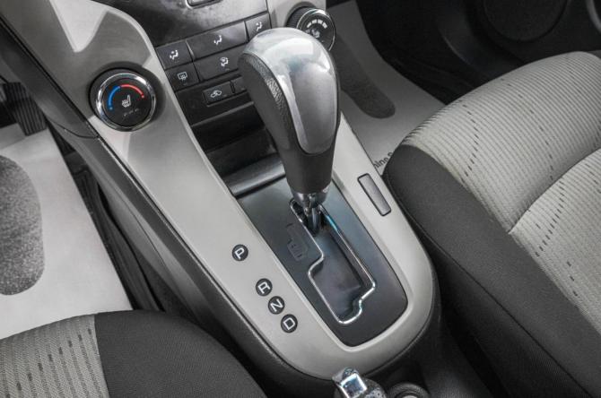 Chevrolet Cruze I Рестайлинг с пробегом 2012 года, цена 899 000 рублей, 177000 км, седан, Автокод Объявления