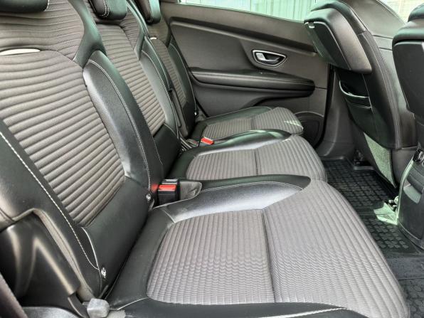 Renault Scenic IV с пробегом 2018 года, цена 1 370 000 рублей, 199979 км, компактвэн, Автокод Объявления