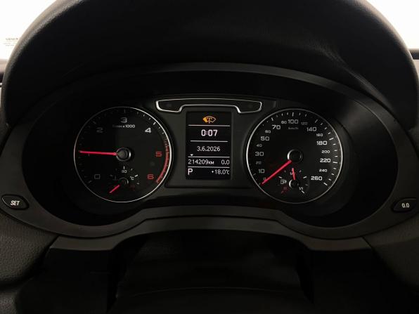 Audi Q3 I (8U) с пробегом 2013 года, цена 1 321 000 рублей, 214080 км, внедорожник, Автокод Объявления