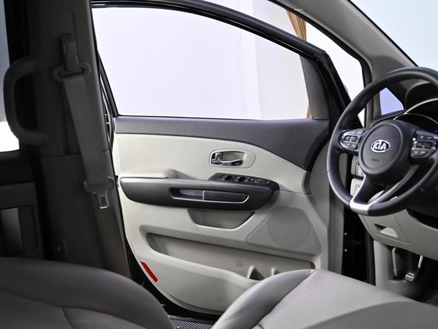 Kia Carnival III Москва  - изображение 10