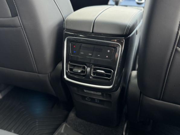 JETOUR X70+ I Рестайлинг с пробегом 2024 года, цена 2 657 000 рублей, 11641 км, внедорожник, Автокод Объявления