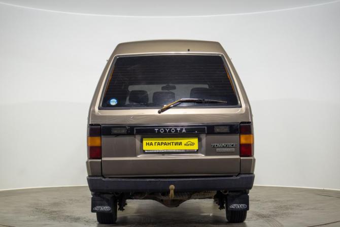 Toyota Town Ace II Рестайлинг 2 с пробегом 1989 года, цена 529 000 рублей, 332938 км, компактвэн, Автокод Объявления