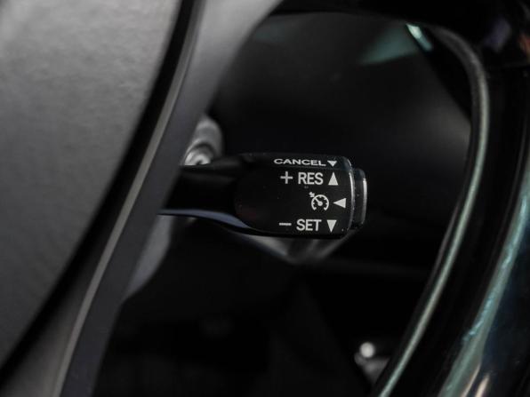 Toyota C-HR I с пробегом 2019 года, цена 2 249 000 рублей, 63368 км, внедорожник, Автокод Объявления