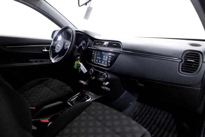 Kia Rio IV с пробегом 2018 года, цена 1 599 900 рублей, 68466 км, хэтчбек, Автокод Объявления