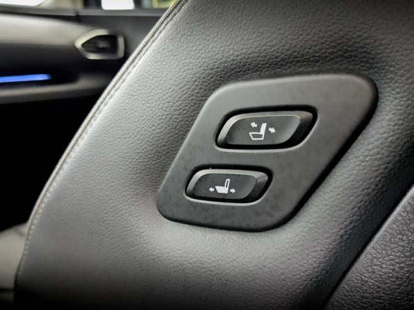 Hyundai Santa Fe IV Рестайлинг с пробегом 2022 года, цена 4 200 000 рублей, 36618 км, внедорожник, Автокод Объявления