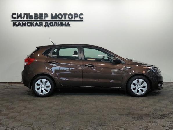 Kia Rio III Рестайлинг с пробегом 2017 года, цена 1 090 000 рублей, 96000 км, хэтчбек, Автокод Объявления