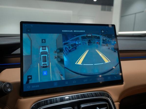 Geely Atlas II с пробегом 2026 года, цена 3 300 000 рублей, 18 км, внедорожник, Автокод Объявления