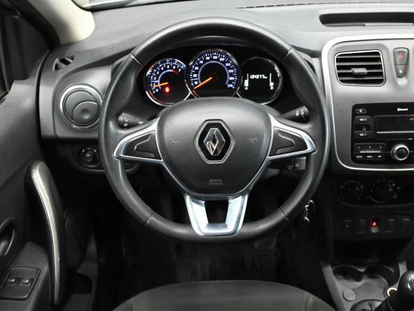 Renault Logan II Рестайлинг с пробегом 2020 года, цена 900 000 рублей, 134375 км, седан, Автокод Объявления