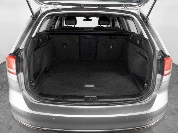 Volkswagen Passat B8 с пробегом 2015 года, цена 1 520 000 рублей, 77380 км, универсал, Автокод Объявления