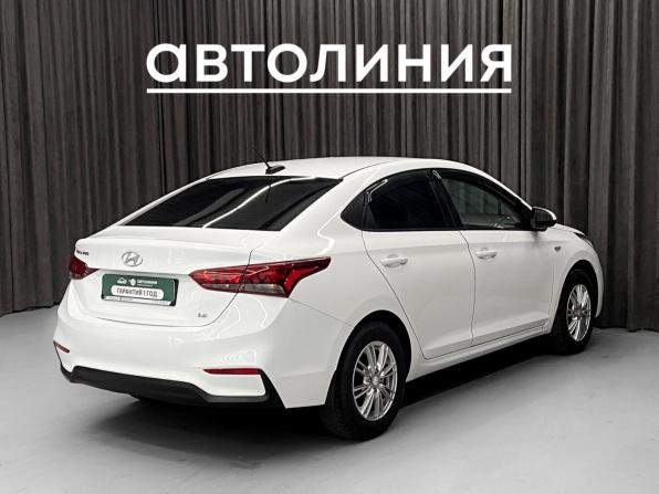 Hyundai Solaris II с пробегом 2018 года, цена 895 000 рублей, 226000 км, седан, Автокод Объявления