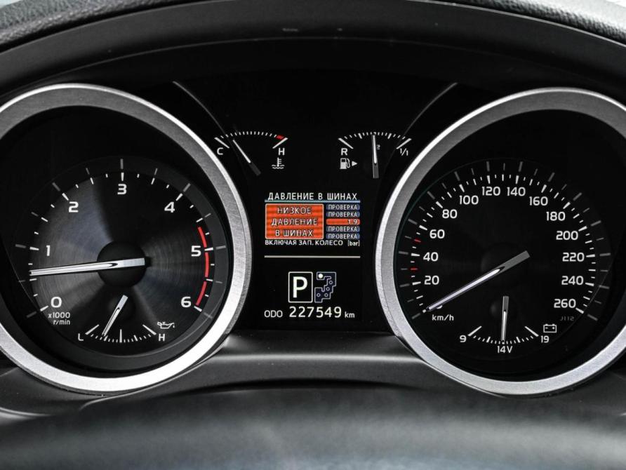 Toyota Land Cruiser 200 Series Рестайлинг 1 Новороссийск  - изображение 15