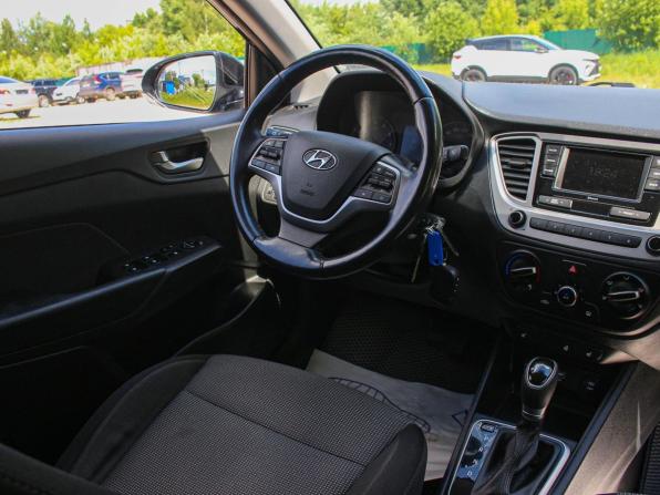 Hyundai Solaris II с пробегом 2019 года, цена 1 147 000 рублей, 192845 км, седан, Автокод Объявления