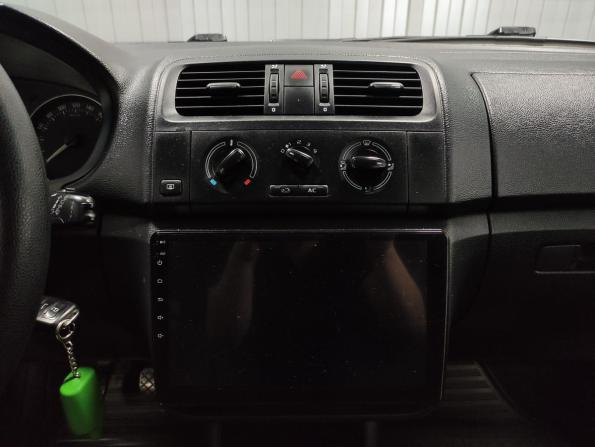 Skoda Fabia II Рестайлинг с пробегом 2011 года, цена 450 000 рублей, 181746 км, хэтчбек, Автокод Объявления