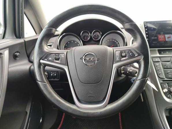 Opel Astra J с пробегом 2011 года, цена 649 000 рублей, 169182 км, хэтчбек, Автокод Объявления