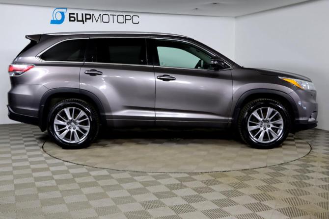 Toyota Highlander III (XU50) с пробегом 2014 года, цена 2 399 990 рублей, 216527 км, внедорожник, Автокод Объявления