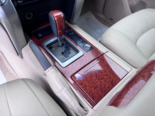 Toyota Land Cruiser 200 Series Рестайлинг 1 с пробегом 2012 года, цена 3 250 000 рублей, 271421 км, внедорожник, Автокод Объявления