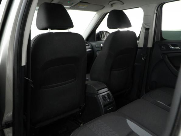 Skoda Yeti I Рестайлинг с пробегом 2018 года, цена 1 349 046 рублей, 200947 км, внедорожник, Автокод Объявления