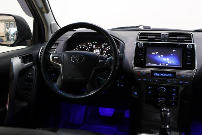 Toyota Land Cruiser Prado 150 Series Рестайлинг 2 с пробегом 2018 года, цена 6 000 000 рублей, 111252 км, внедорожник, Автокод Объявления