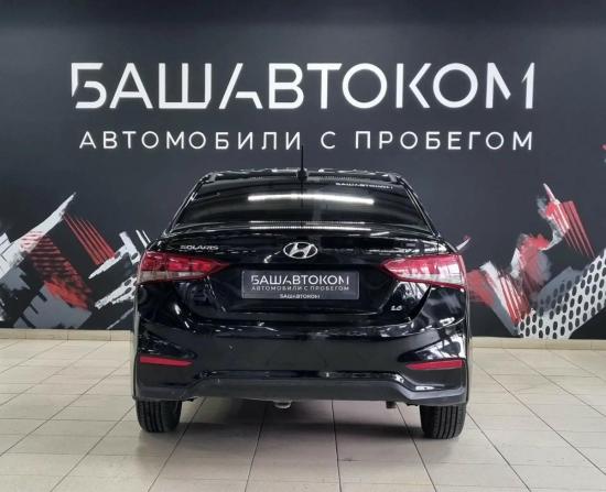 Hyundai Solaris II с пробегом 2018 года, цена 1 130 000 рублей, 125011 км, седан, Автокод Объявления