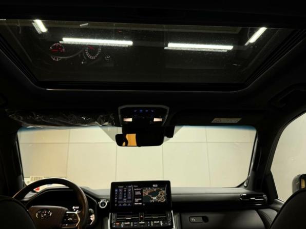 Toyota Land Cruiser 300 Series с пробегом 2021 года, цена 11 987 000 рублей, 8000 км, внедорожник, Автокод Объявления