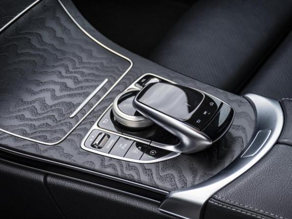 Mercedes-Benz C-Класс IV (W205) Рестайлинг с пробегом 2018 года, цена 3 248 000 рублей, 92000 км, седан, Автокод Объявления