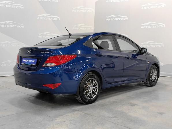 Hyundai Solaris I Рестайлинг с пробегом 2015 года, цена 650 000 рублей, 299950 км, седан, Автокод Объявления