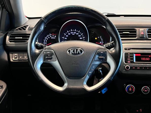 Kia Rio III Рестайлинг с пробегом 2016 года, цена 1 130 000 рублей, 96395 км, хэтчбек, Автокод Объявления