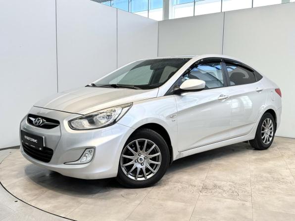 Hyundai Solaris I с пробегом 2012 года, цена 850 000 рублей, 182155 км, седан, Автокод Объявления