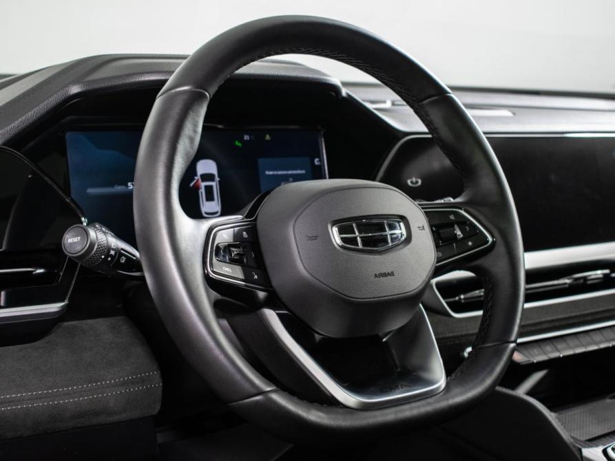 Geely Monjaro I Москва  - изображение 19